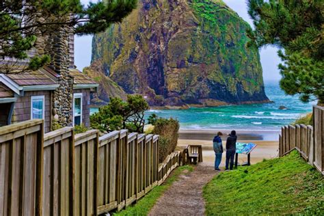 towns near seaside oregon